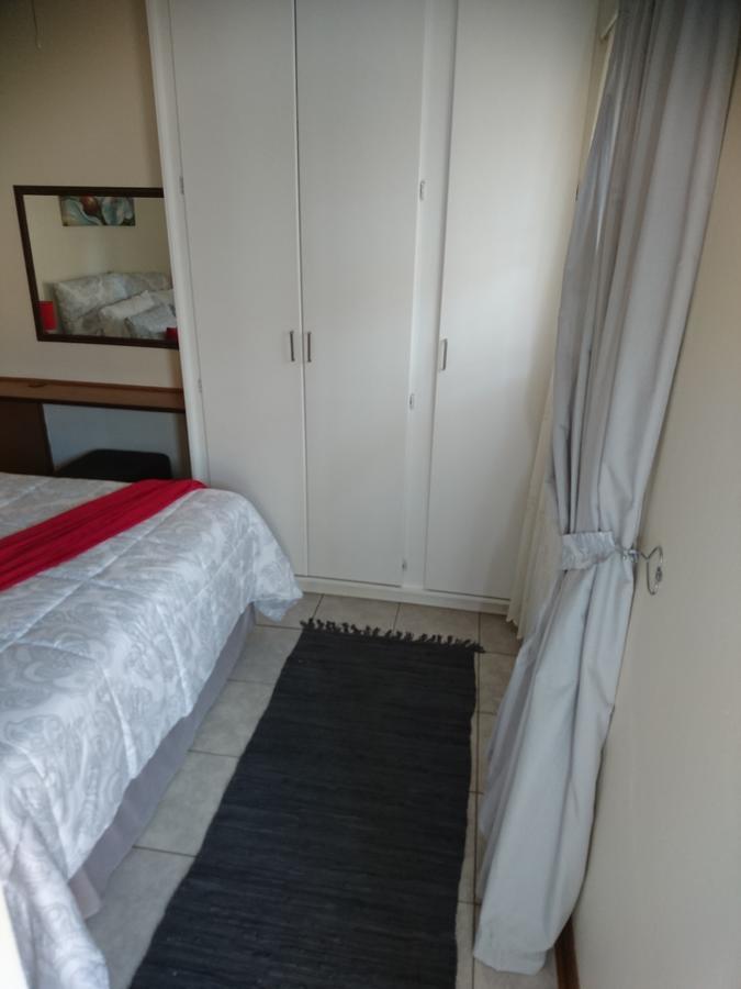 Chanelle Self Catering Bloemfontein Esterno foto